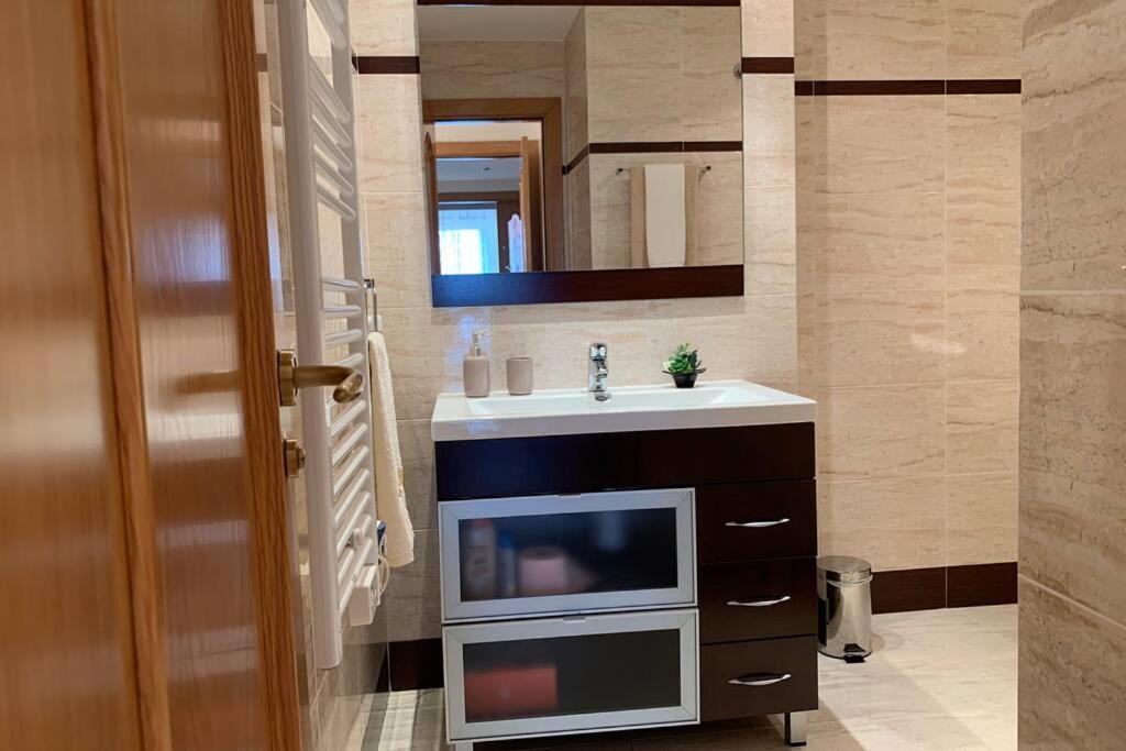 Apartamento Miramar . Amplitud Y Comodidad ألمازورا المظهر الخارجي الصورة