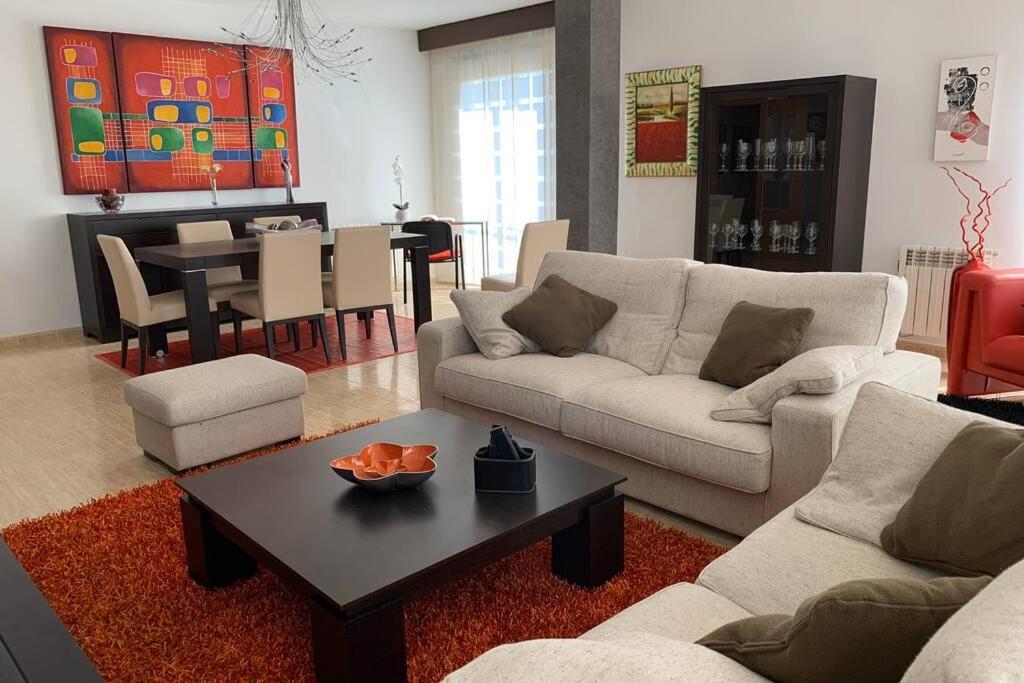 Apartamento Miramar . Amplitud Y Comodidad ألمازورا المظهر الخارجي الصورة