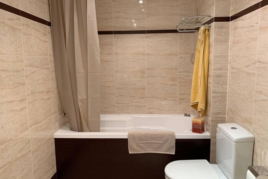 Apartamento Miramar . Amplitud Y Comodidad ألمازورا المظهر الخارجي الصورة